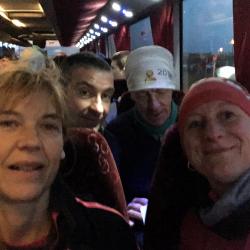 Plus souriants les traileurs du 24 km ! Normal, ils vont à Berck en bus ! Eux !